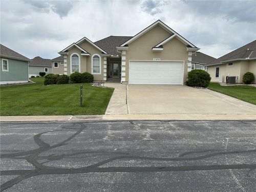 11404 Trevor Dr, Peculiar, MO, 64078-9315 | Card Image