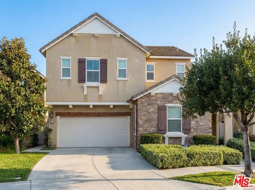 68 Revell Cir, Buena Park, CA, 90620-1389 | Card Image