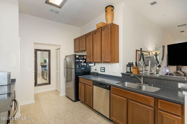 110 - 101 Brannan Pl, Condo with 2 bedrooms, 2 bathrooms and null parking in ST JOHNS FL | Image 5