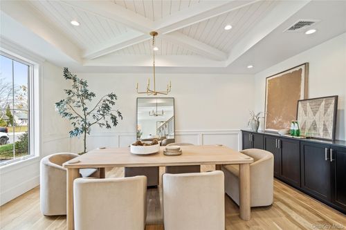 81 Bayview Ave, Oyster Bay, NY, 11771-1516 | Card Image