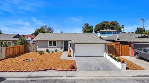 2431 Oceanic Dr, Fairfield, CA, 94533-1641 | Card Image