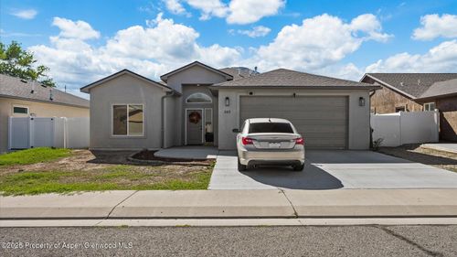 165 Poppel St, Parachute, CO, 81635-8415 | Card Image
