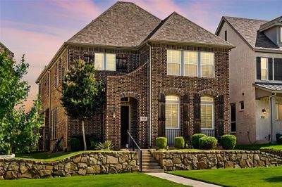 View of front of house with a lawn | Image 2