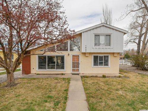 1223 Fetterman Dr, Laramie, WY, 82070-4642 | Card Image