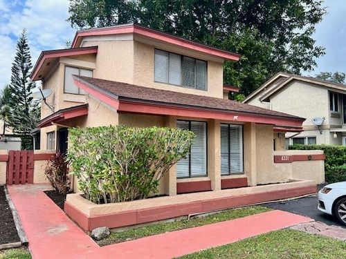 8331 Sw 39th Ct, Davie, FL, 33328-2903 | Card Image