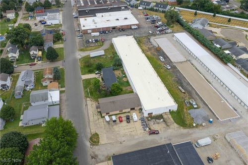 812 Kaderly Street Nw, New Philadelphia, OH, 44663 | Card Image