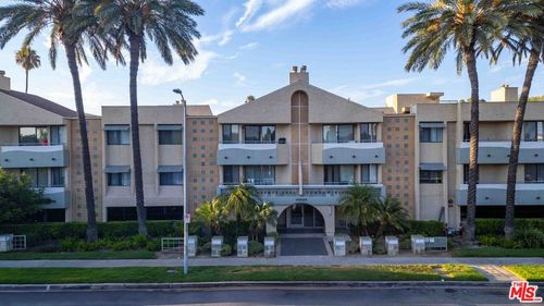22-19009 Sherman Way, Reseda, CA, 91335 | Card Image