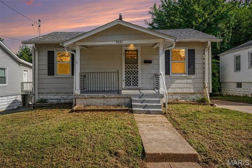 9421 Chester Ave, Saint Louis, MO, 63114-2701 | Card Image