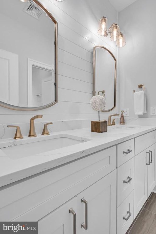 124 Running Deer Trl, House other with 4 bedrooms, 4 bathrooms and null parking in ELMER NJ | Image 52
