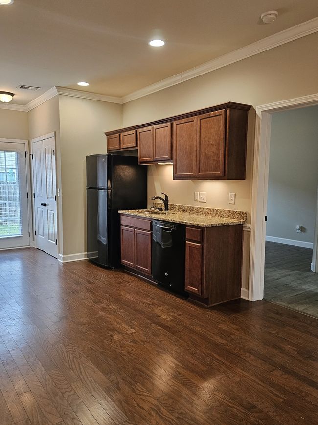 APT-111 - 1040 Charlie Daniels Pkwy, Condo with 2 bedrooms, 2 bathrooms and 2 parking in Mount Juliet TN | Image 11