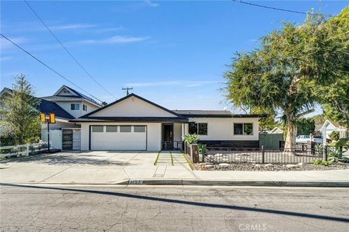 3157 Cork Ln, Costa Mesa, CA, 92626-2658 | Card Image