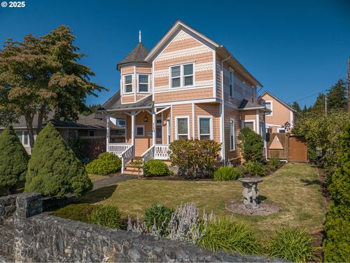 110 N Elliott St, Coquille, OR, 97423-1934 | Card Image