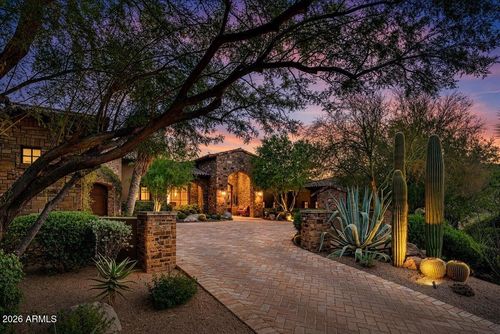 9771 E Falling Star Dr, Scottsdale, AZ, 85262-4985 | Card Image