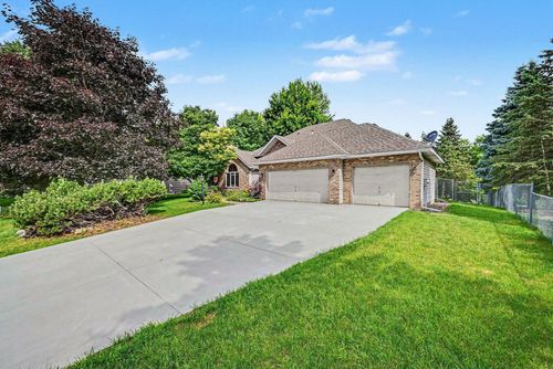 2522 Windsor Ln, Woodbury, MN, 55125-2803 | Card Image