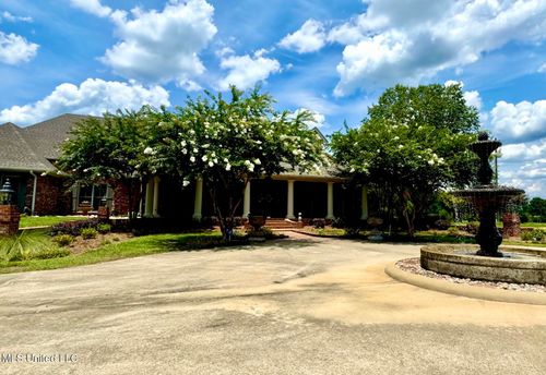 3340 Volley Campbell Rd, Terry, MS, 39170-9151 | Card Image