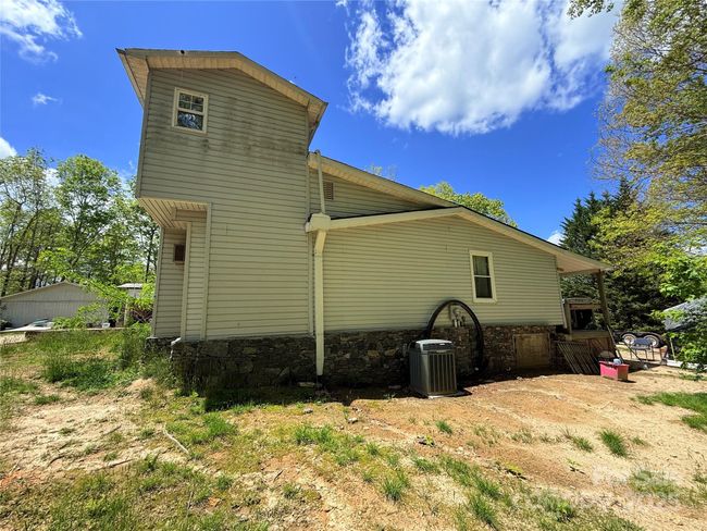 630 Deer Chase Cir, House other with 4 bedrooms, 3 bathrooms and null parking in Cedar Mountain NC | Image 18