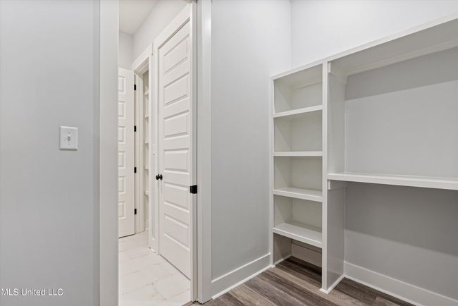 19-Primary Closet to Laundry Room | Image 26