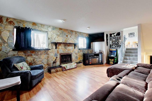 4 Goard Close, Home with 4 bedrooms, 2 bathrooms and 4 parking in Red Deer AB | Image 11