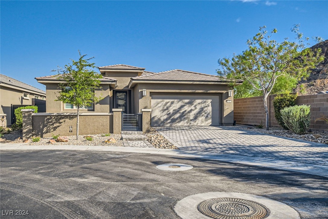 Via Del Cielo , Henderson, NV 89011