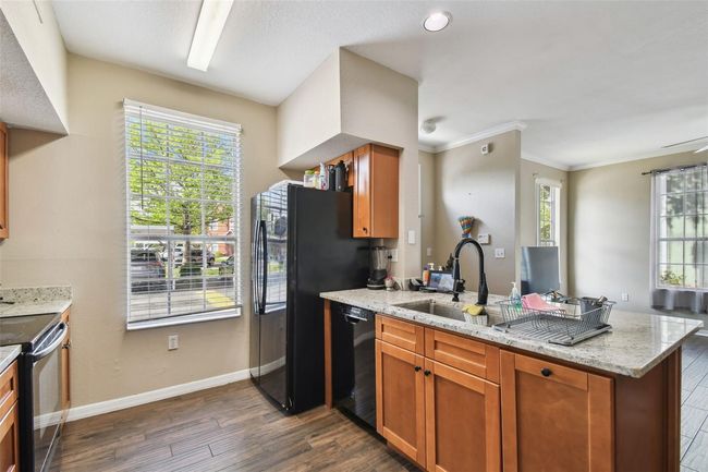9740 - 9740 Lake Chase Island Way, Condo with 2 bedrooms, 2 bathrooms and null parking in TAMPA FL | Image 11