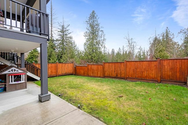 24977 109 Avenue, House other with 5 bedrooms, 5 bathrooms and 4 parking in Maple Ridge BC | Image 37