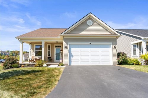 14 Thompson Ln, Canandaigua, NY, 14424-8533 | Card Image