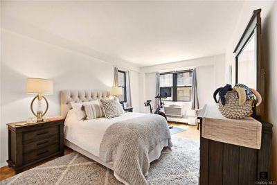 4-G - 320 E 54th Street, Condo with 1 bedrooms, 1 bathrooms and null parking in New York NY | Image 2