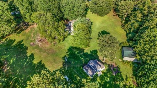 950 Old Jackson Rd, Locust Grove, GA, 30248-2124 | Card Image