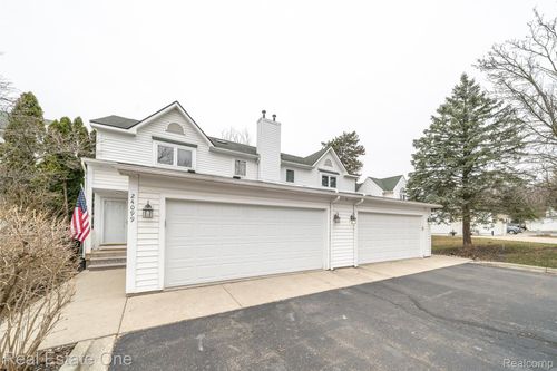 24099 Tana Court, Farmington, MI, 48335 | Card Image