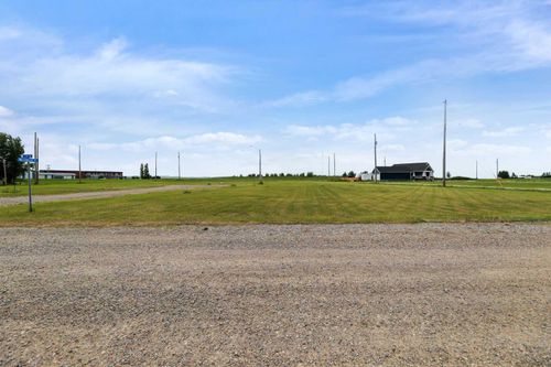 100 Majorville Close, Milo, AB, T0L1L0 | Card Image
