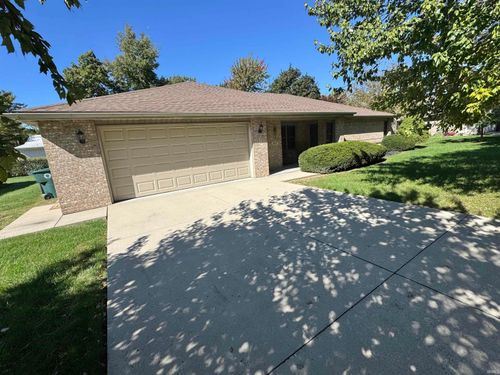 903 N Bittersweet Lane, Muncie, IN, 47304-7304 | Card Image