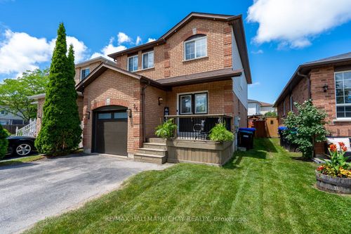 24 Kate Aitken Cres, Beeton, ON, L0G1A0 | Card Image