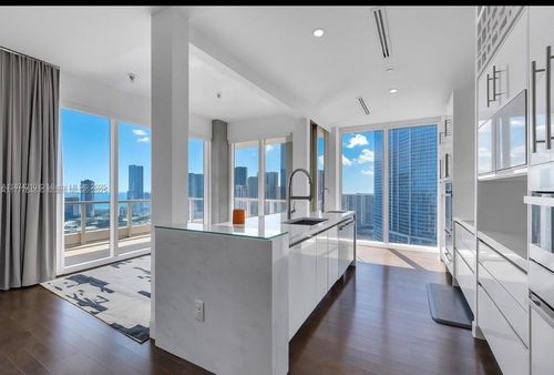 apt-2904-900 Brickell Key Blvd, Miami, FL, 33131-3747 | Card Image