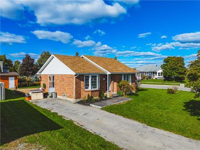 36 Bramble Cres, House other with 3 bedrooms, 2 bathrooms and 4 parking in Townsend ON | Image 3