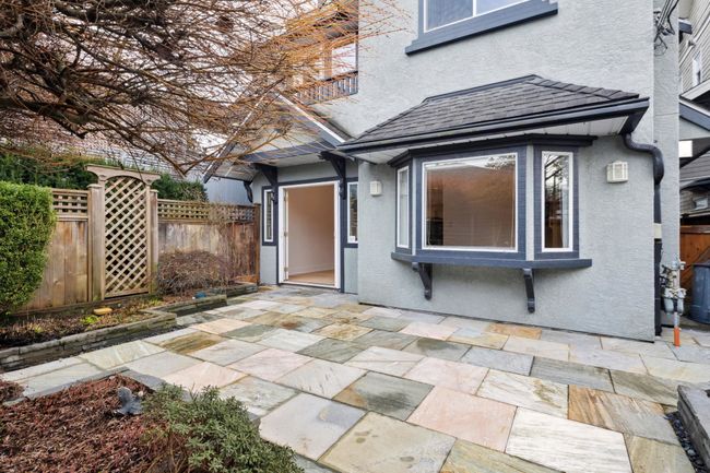3311 W 2 Nd Avenue, Home with 3 bedrooms, 2 bathrooms and 1 parking in Vancouver BC | Image 4