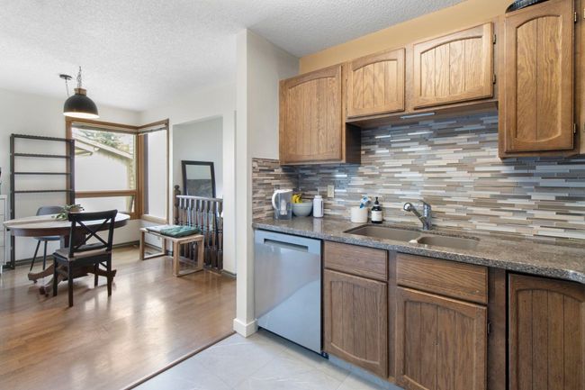 64 Cedarbrook Way Sw, Home with 4 bedrooms, 3 bathrooms and 2 parking in Calgary AB | Image 10