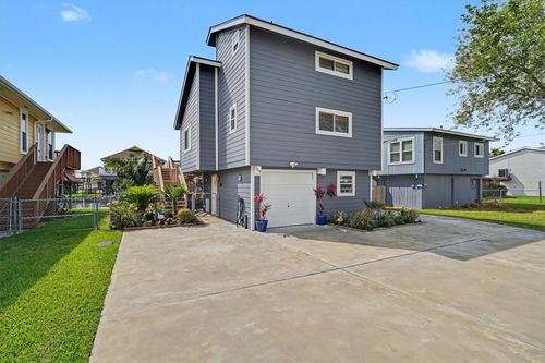 369 Ling, Hitchcock, TX, 77563 | Card Image