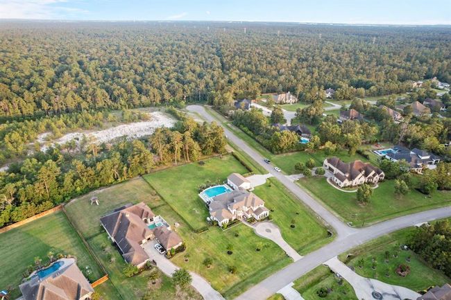 27494 S Lazy Meadow Way, House other with 4 bedrooms, 6 bathrooms and 3 parking in Spring TX | Image 6