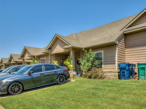 917 Sw 92nd St, Oklahoma City, OK, 73139-8615 | Card Image