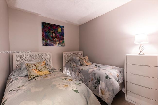APT-603 - 17555 Atlantic Blvd, Condo with 2 bedrooms, 2 bathrooms and null parking in Sunny Isles Beach FL | Image 19