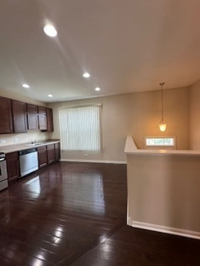 481 Town Center Blvd, Townhouse with 2 bedrooms, 3 bathrooms and 2 parking in Gilberts IL | Image 22