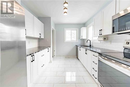 744 Martindale Rd, Sudbury, ON, P3E4H7 | Card Image