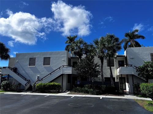 533-533 Lakeside Dr, BRADENTON, FL, 34210-3044 | Card Image