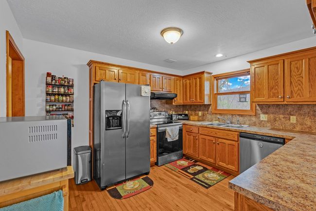 108 W Bobcat Ln, House other with 3 bedrooms, 2 bathrooms and 2 parking in Wilder TN | Image 14