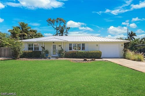 20621 Pine Tree Ln, ESTERO, FL, 33928-2554 | Card Image