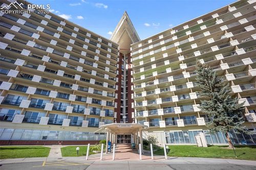 b533-411 Lakewood Cir, Colorado Springs, CO, 80910-4606 | Card Image