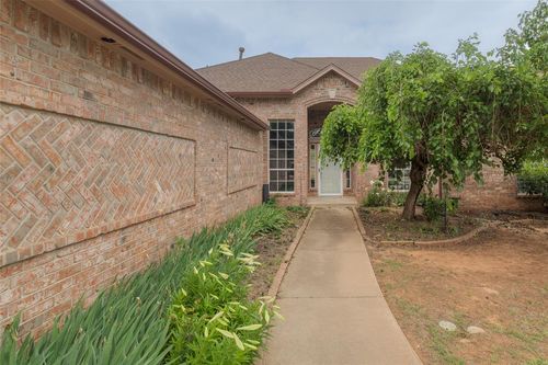 19825 Corral Pl, Edmond, OK, 73012-3463 | Card Image
