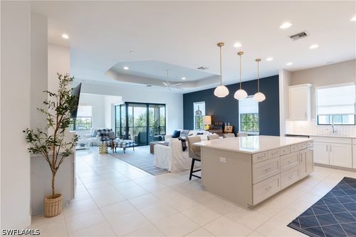 204-9673 Montelanico Loop, Naples, FL, 34119-2048 | Card Image
