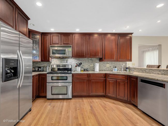 1000 Surrey Ln, House other with 4 bedrooms, 3 bathrooms and 3 parking in Itasca IL | Image 15