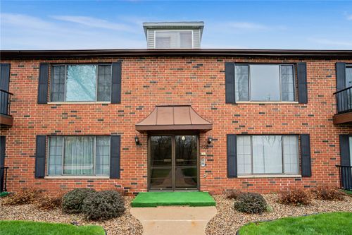 apt-16-428 29th Street Dr Se, Cedar Rapids, IA, 52403-1450 | Card Image